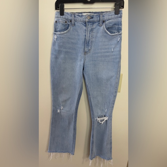 Abercrombie & Fitch Ultra High Rise Kick Flare Distressed Denim Jeans Pant Sz 26 - Picture 5 of 17